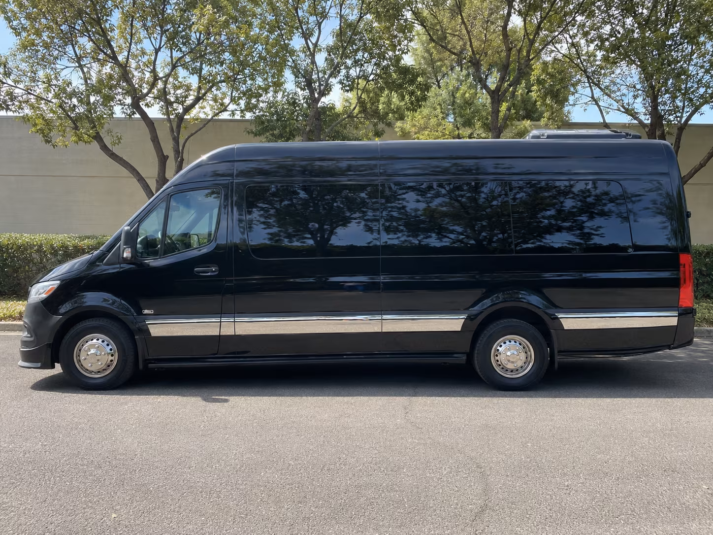 Brandon Airport Shuttles & Transportation