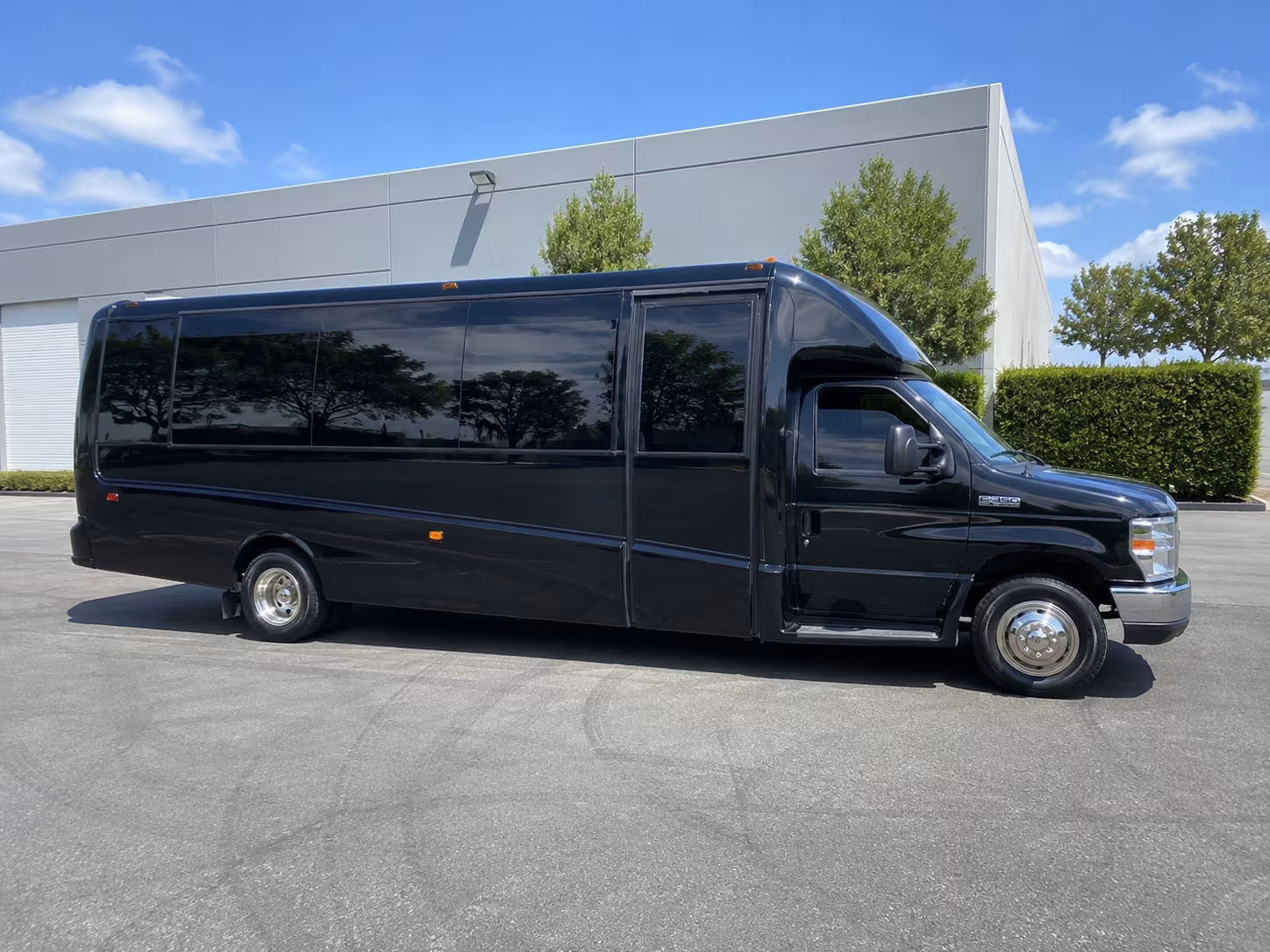Largo Homecoming & Prom Party Bus Rentals