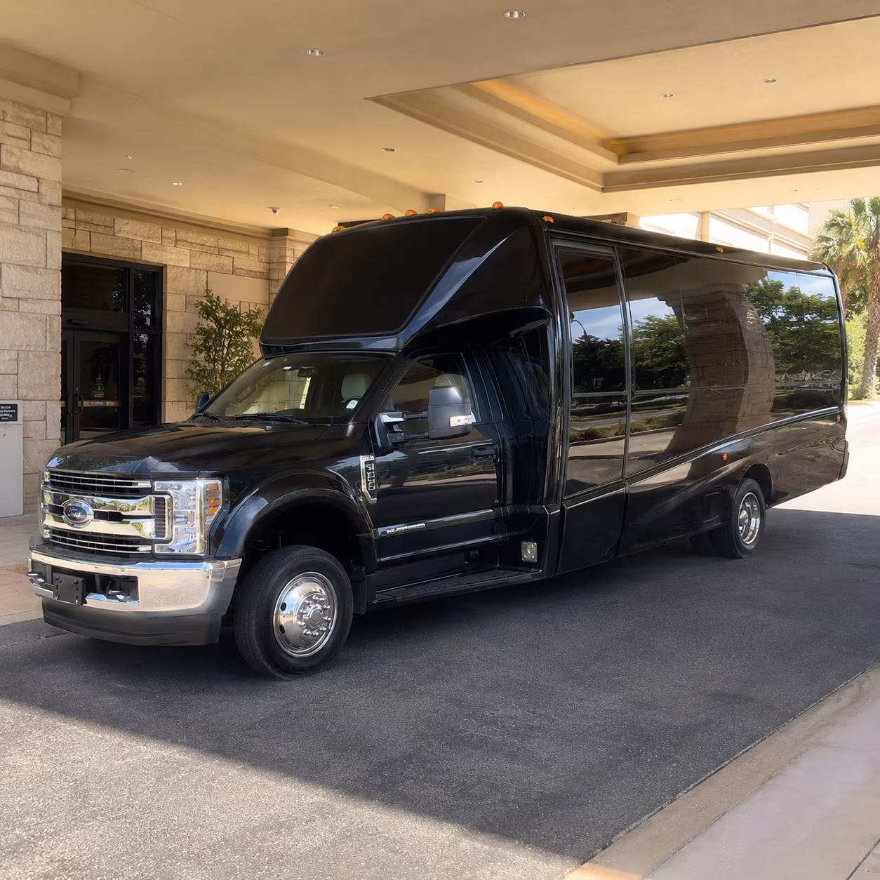 Town 'n' Country Birthday, Sweet 16, & Quinceañera Party Bus Rentals